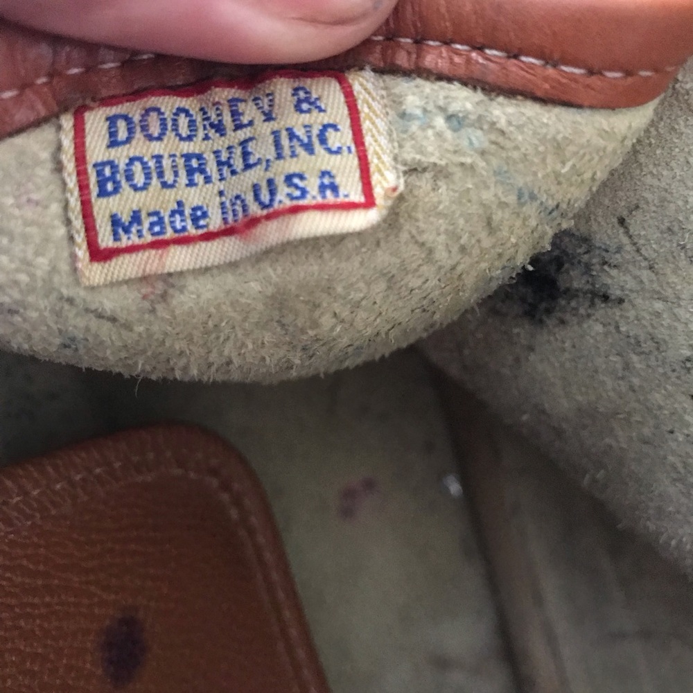 Vintage Dooney and Bourke small domed satchel - Picture 4 of 8